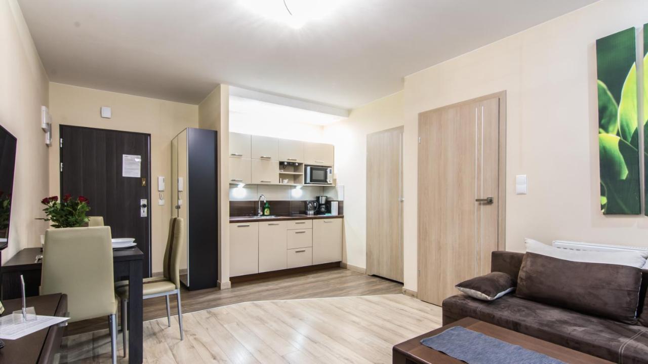 Świeradów-Zdrój Apartamenty Izerskie - Ul. Cicha 13H-I מראה חיצוני תמונה