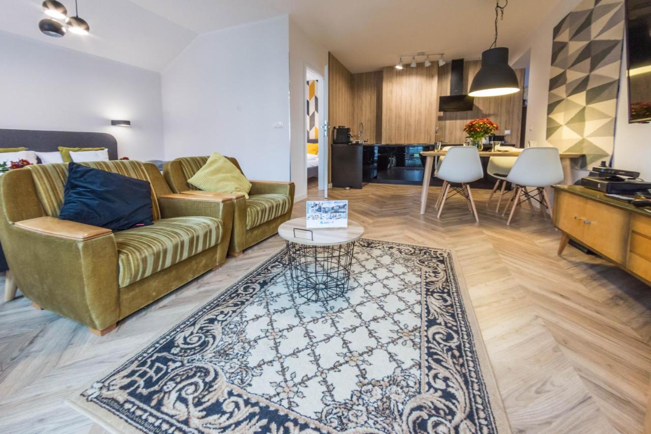 Świeradów-Zdrój Apartamenty Izerskie - Ul. Cicha 13H-I מראה חיצוני תמונה