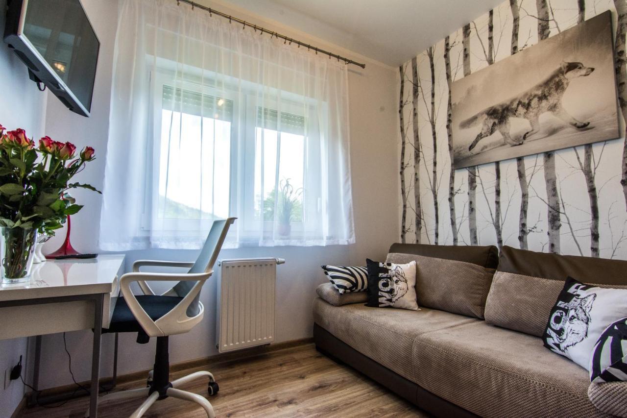 Świeradów-Zdrój Apartamenty Izerskie - Ul. Cicha 13H-I מראה חיצוני תמונה